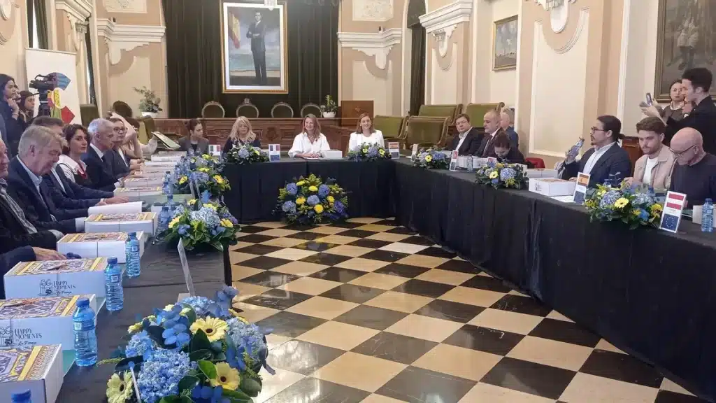 Castelló acoge la reunión cerámica de 11 países